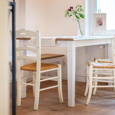 120Qm, Cozy Apartment, Sehr Zentral Am Hbf, 3Sz コブレンツ エクステリア 写真
