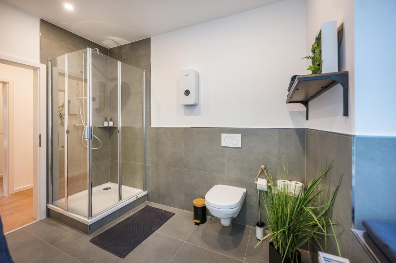 120Qm, Cozy Apartment, Sehr Zentral Am Hbf, 3Sz コブレンツ エクステリア 写真