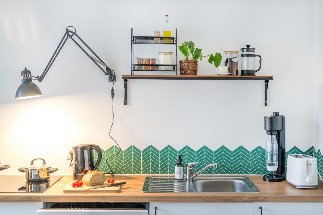 120Qm, Cozy Apartment, Sehr Zentral Am Hbf, 3Sz コブレンツ エクステリア 写真